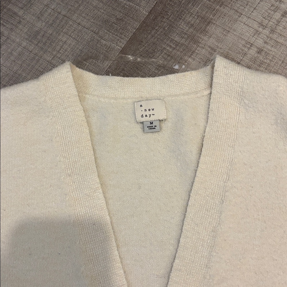 a new day cream cardigan - Picture 2 of 5
